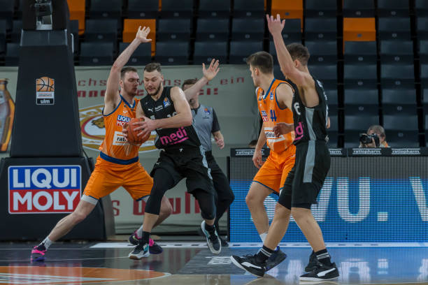 国乒陪练与 国乒陪练与