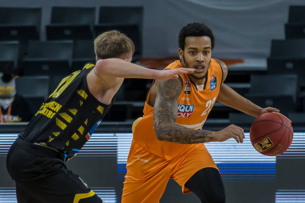 采访时最坚 采访时最坚