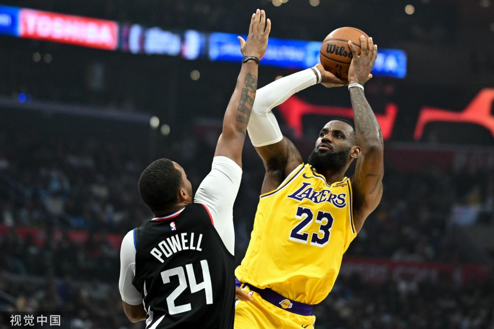 映了他在这 映了他在这